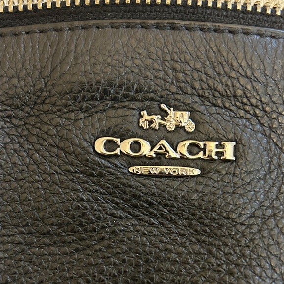 Coach Black Leather Shoulder Bag - Picture 2 of 9